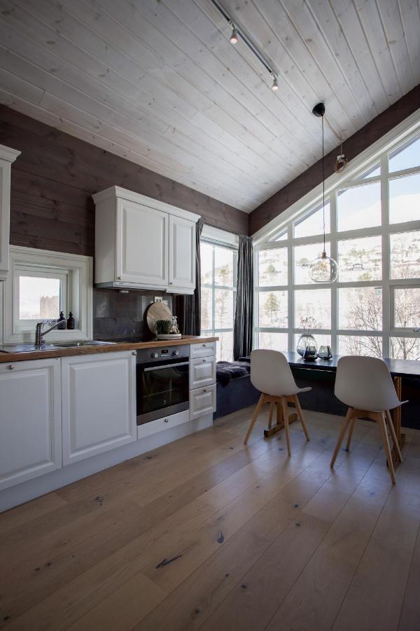 Central Mountain Penthouse Getaway, Strandafjellet Apartamento Stranda  Exterior foto