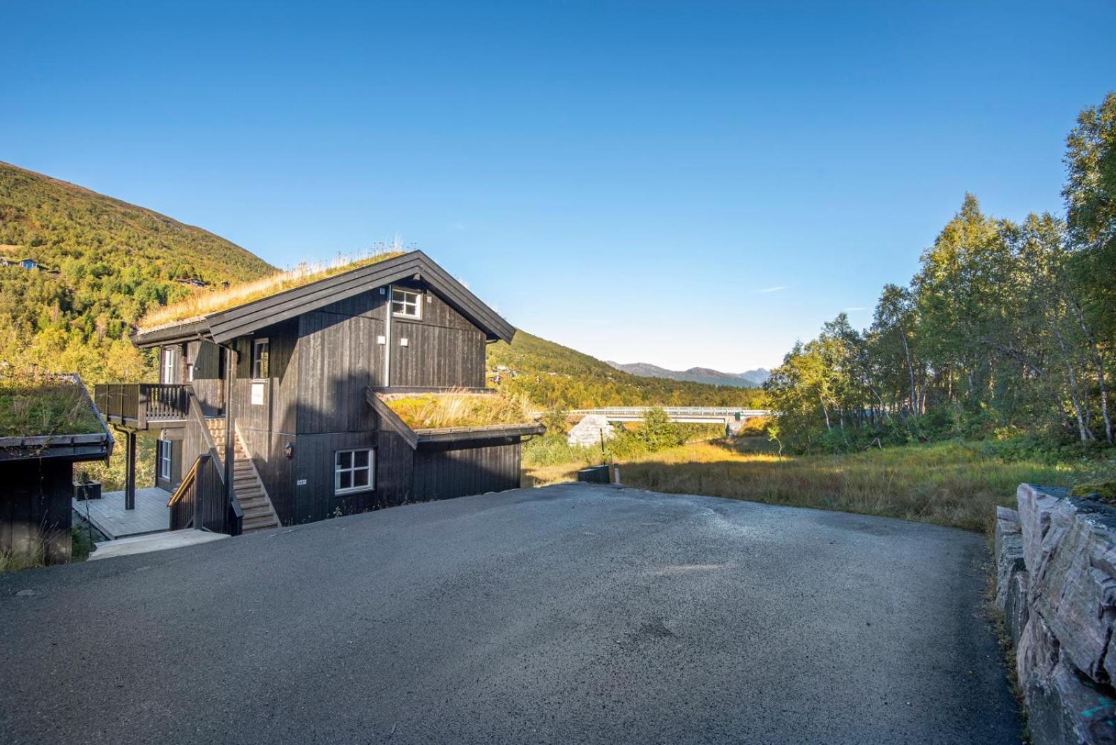 Central Mountain Penthouse Getaway, Strandafjellet Apartamento Stranda  Exterior foto